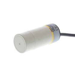 E2K-C25MF1 5M - Proximity Sensor - 1