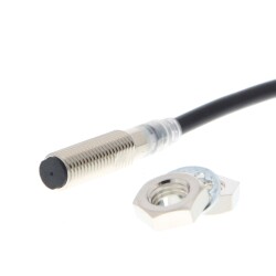 E2E-X3D28 2M - Proximity Sensor - 1