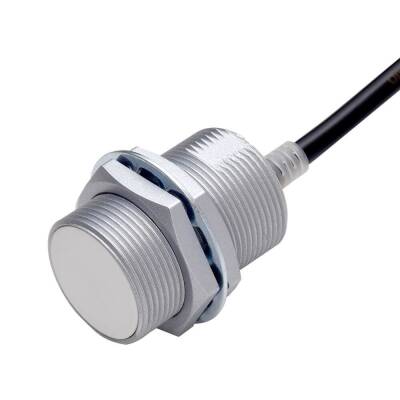 E2EQ-X15C130 2M - Proximity Sensor - 1