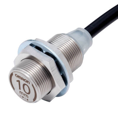 E2EW-X10C218 2M - Proximity Sensor - 1