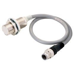 E2E-X7D1-M1GJ-T 0.3M - Proximity Sensor - 1