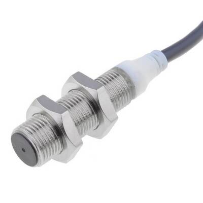 E2A-S12KS04-WP-C1 2M - Proximity Sensor - 1