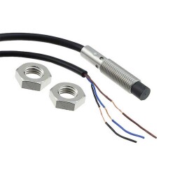 E2B-S08KN04-WP-B1 5M - Proximity Sensor - 1