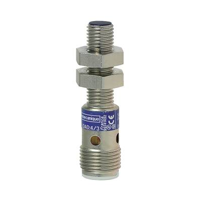 XS608B1NAM12 - M8 Endüktif Sensör NPN NA Düz Kafa 2,5mm Alg.L=50mm, M12-4 Pin Soketli - 1